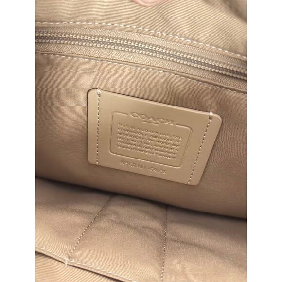 Coach C4135 Turner Backpack With Horse And Carriage Dot Print IN CHALK - Picture 4 of 7